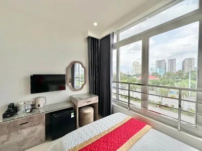 Phú Gia Hotel 464 Nguyễn Văn Linh – Foto’s 4