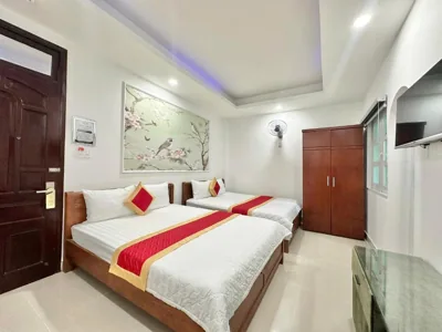 Phú Gia Hotel 464 Nguyễn Văn Linh – Foto’s 6