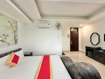 Phú Gia Hotel 464 Nguyễn Văn Linh – Foto’s 16